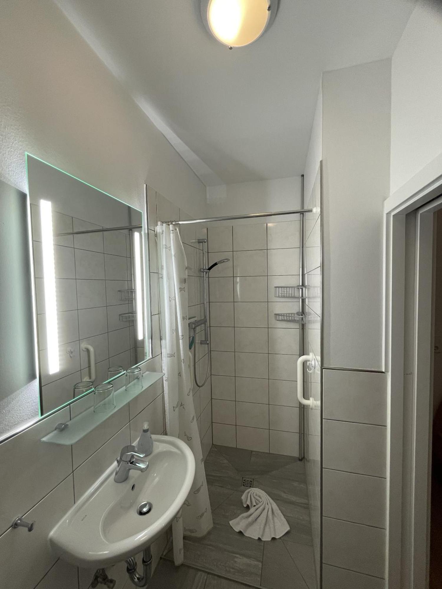 Haus Breslau Hotell Borkum Exteriör bild